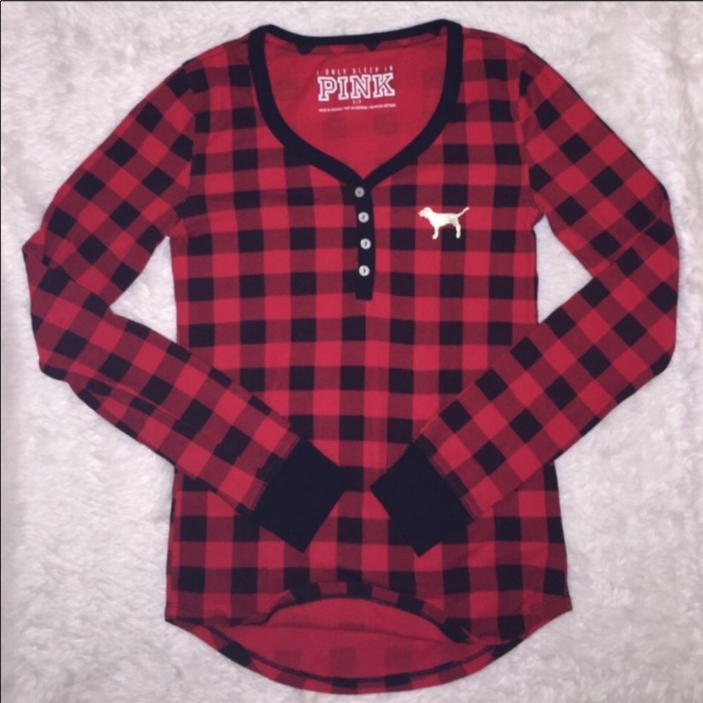 Victoria’s Secret Pink plaid pajama thermal top😻